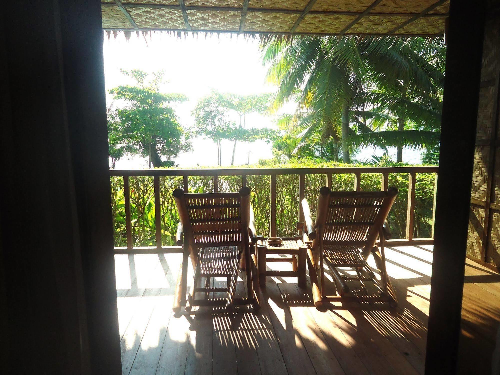 Dacozy Beach Resort Moalboal Buitenkant foto